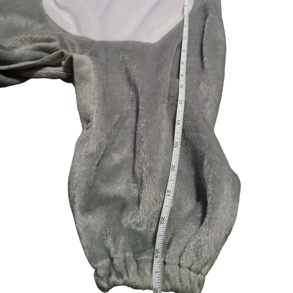 BABY SHARK! Costume size 12-18 months